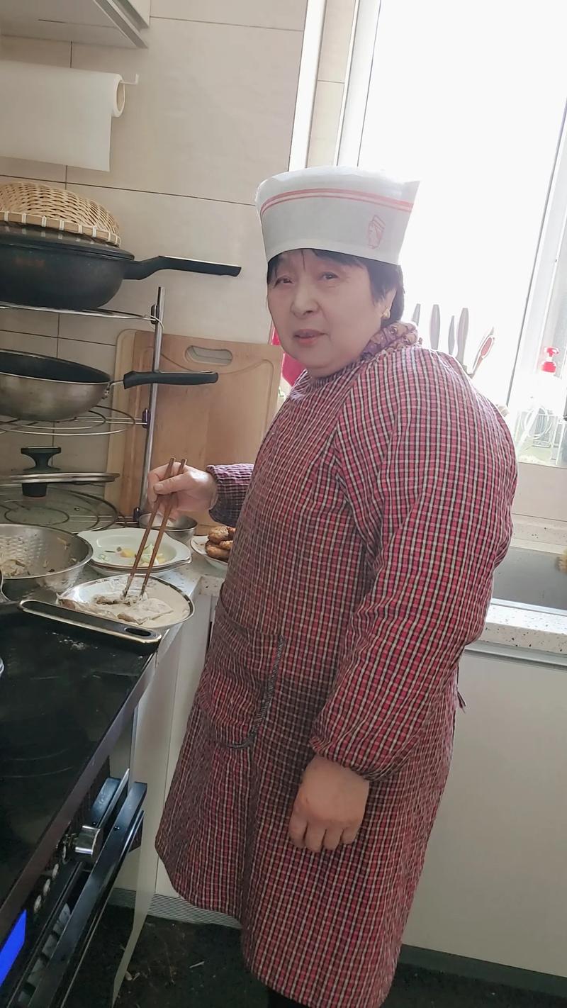 沈阳家庭保姆服务：如何选择合适的阿姨？(本文字数控制在300-500字)